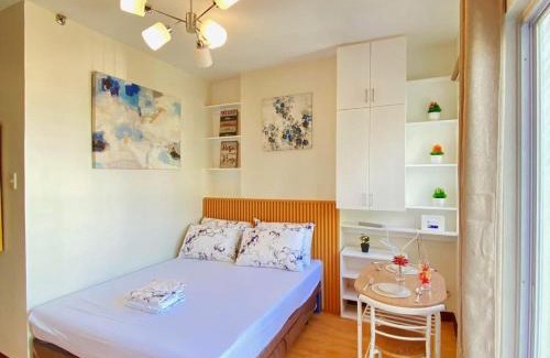 Cagayan de Oro Apartment | Studio Condo with Ocean View at the Balcony with Strong Wifi and Netflix