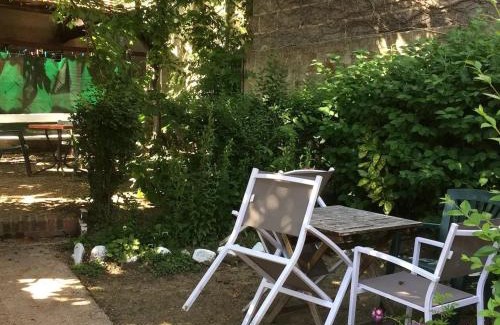 Neris-les-Bains Apartment | Studio confortable à Néris-les-Bains de 20 m²
