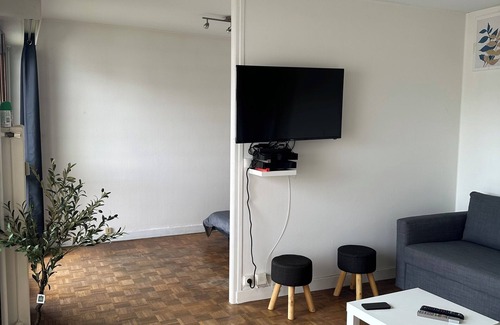 Chalons-en-Champagne Apartment | Studio Cosy Chalons en Champagne