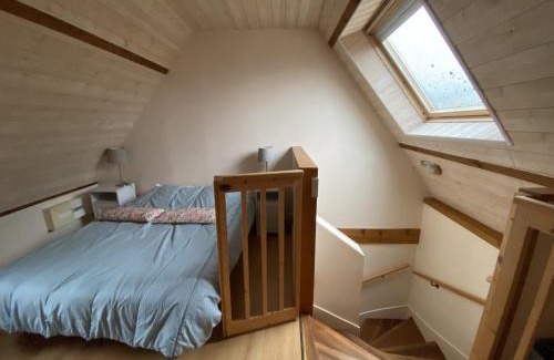 La Roche-Posay Apartment | Studio Cosy à La Roche-Posay, à 70m des Thermes, WIFI, Animaux Acceptés, Idéal pour 2 Personnes - FR-1-541-55
