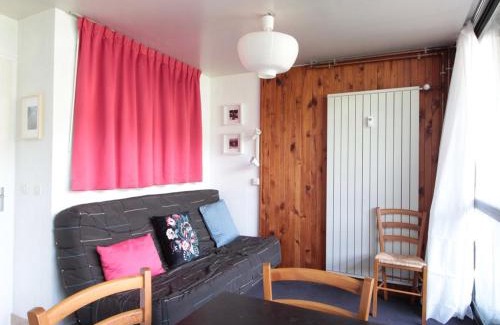 Les Carroz-d'Araches Apartment | Studio cosy avec cabine, centre station, proche pistes et commerces - FR-1-572-95
