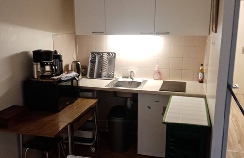 Vanves Apartment | Studio Cosy Terrasse et Parking en Sous sol Face Parc des Expositions
