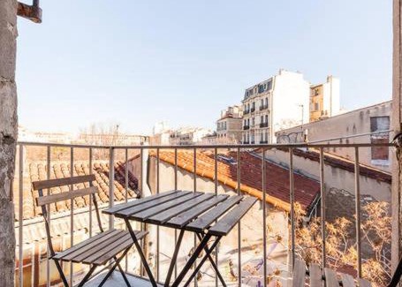 Notre-Dame du Mont Apartment | Studio Cours Julien