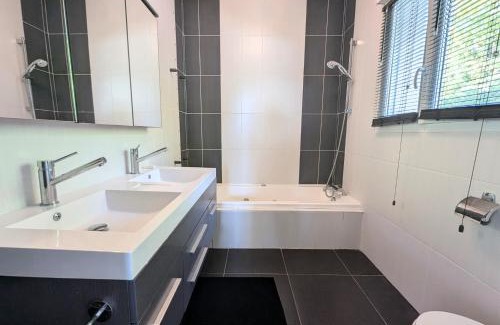 Echenevex Apartment | Studio dans Villa avec Piscine