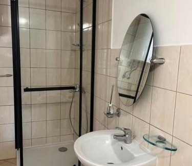 Augustow Apartment | Studio dwupokojowe z łazienką i kuchnią