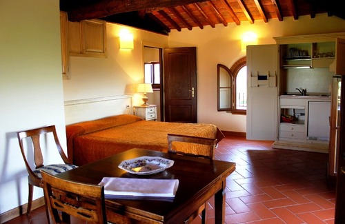 Santomato Apartment | Studio "Farm CASALBOSCO" an ancient medieval village in the countryside
