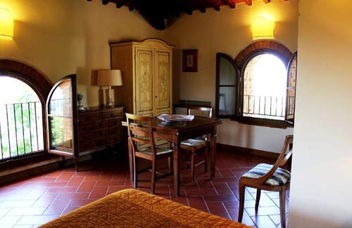 Santomato Apartment | Studio "Fattoria CasalBosco" an ancient medieval village surrounded by greenery