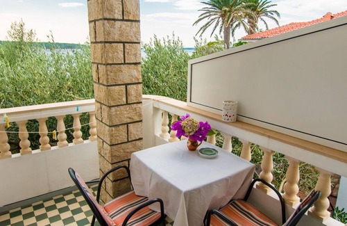 Rab Apartment | Studio flat near beach Barbat, Rab (AS-14884-a)