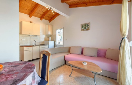 Cove Basina (Jelsa) Apartment | Studio flat near beach Basina, Hvar (AS-11817-b)