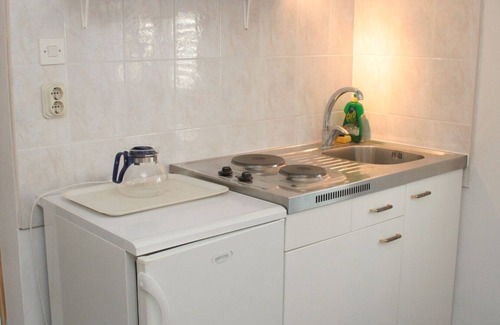 Trpanj Apartment | Studio flat (pet friendly) Trpanj, Pelješac (AS-257-d)
