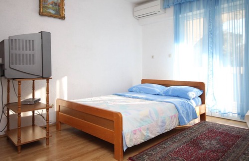 Kastel Kambelovac Apartment | Studio flat with terrace Kaštel Kambelovac, Kaštela (AS-8627-f)