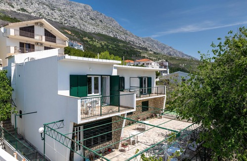 Lokva Rogoznica Apartment | Studio flat with balcony and sea view Lokva Rogoznica, Omiš (AS-18638-b)