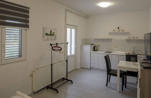 Zuljana Apartment | Studio flat with air-conditioning Žuljana, Pelješac (AS-4573-b)