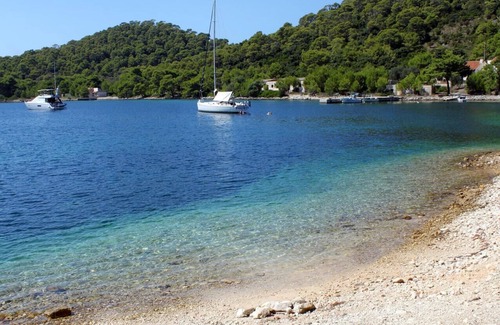 Ubli Apartment | Studio flat with air-conditioning Ubli, Lastovo (AS-24676-a)