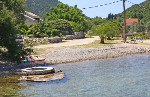 Mali Ston Apartment | Studio flat with air-conditioning Mali Ston, Pelješac (AS-14434-a)