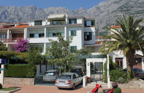 Ratac Apartment | Studio flat with balcony Makarska (AS-6632-a)