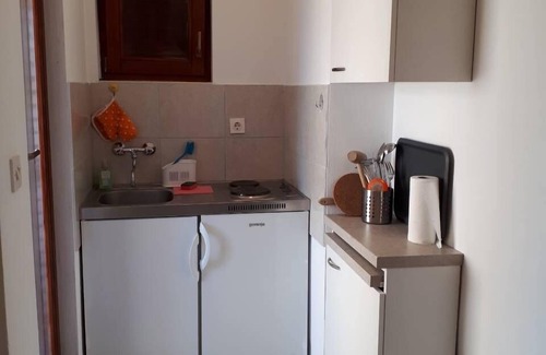 Zdrelac Apartment | Studio flat with balcony Ždrelac, Pašman (AS-697-b)