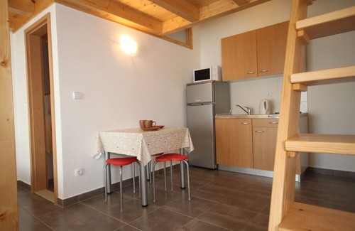 Duce Apartment | Studio flat with balcony and sea view Duće, Omiš (AS-7532-e)
