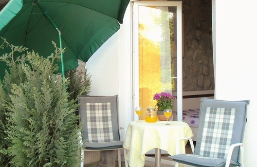 Opric Apartment | Studio flat with balcony and sea view Oprič, Opatija (AS-7756-b)