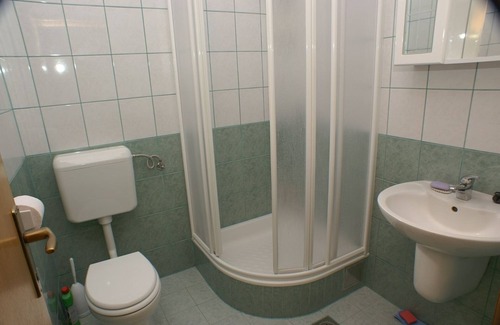Bratus Apartment | Studio flat with terrace and sea view Bratuš, Makarska (AS-2627-a)