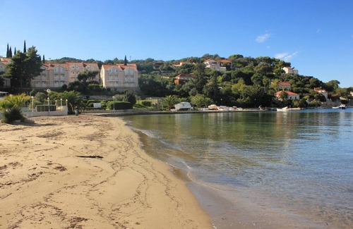 Kolocep Island Apartment | Studio flat with terrace and sea view Koločep, Elafiti (AS-2182-a)
