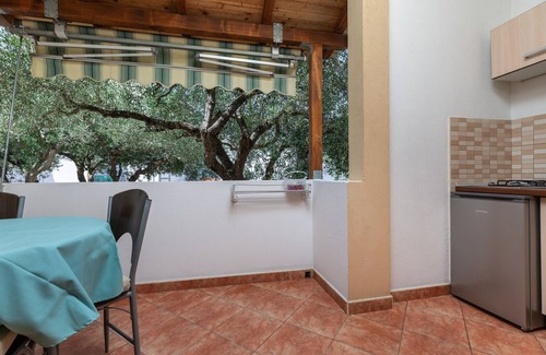 Tucepi Apartment | Studio flat with terrace Tučepi, Makarska (AS-22005-a)
