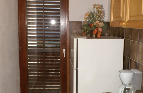 Duce Apartment | Studio flat with terrace and sea view Duće, Omiš (AS-945-a)