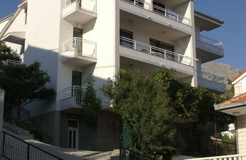 Duce Apartment | Studio flat with terrace and sea view Duće, Omiš (AS-945-a)