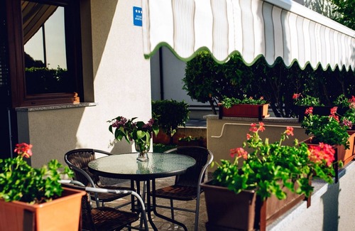 Valbandon Apartment | Studio flat with terrace and sea view Fažana (AS-7205-a)