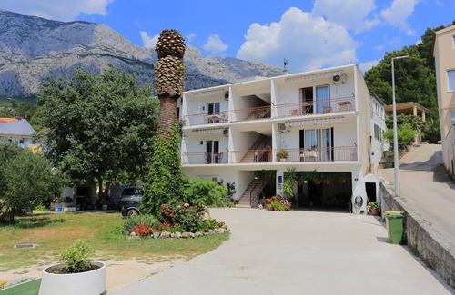Tucepi Apartment | Studio flat with terrace Tučepi, Makarska (AS-6695-b)