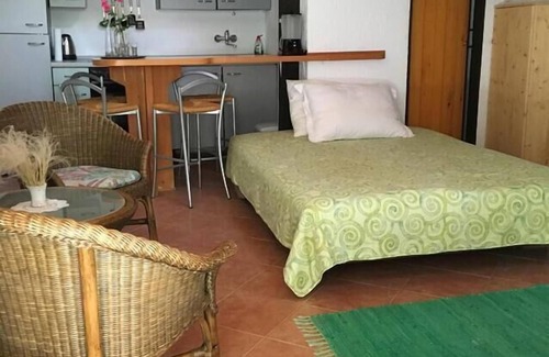 Merag Apartment | Studio flat with terrace Merag, Cres (AS-7877-a)