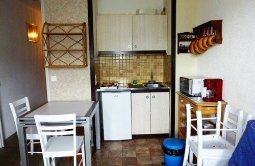 Arette Apartment | Studio for 6 in Arette with slope access, balcony, ski locker and free parking