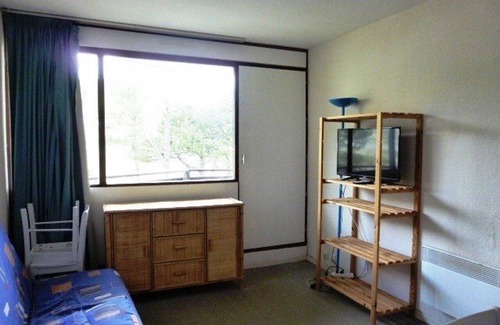 Arette Apartment | Studio for 6 in Arette with slope access, balcony, ski locker and free parking