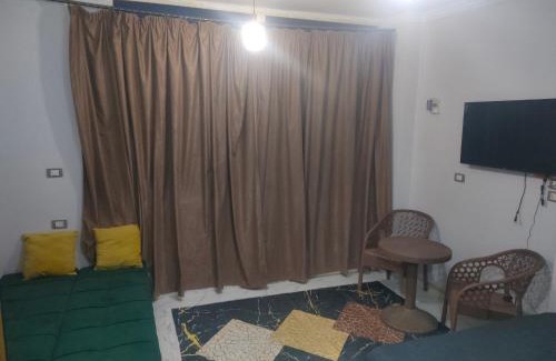 Al Ahyaa Ski Chalet | Studio FOR RENT IN ELWAZRA EREA BEFOR EL GOUNA 5 MINUTES ONE BEDROOM