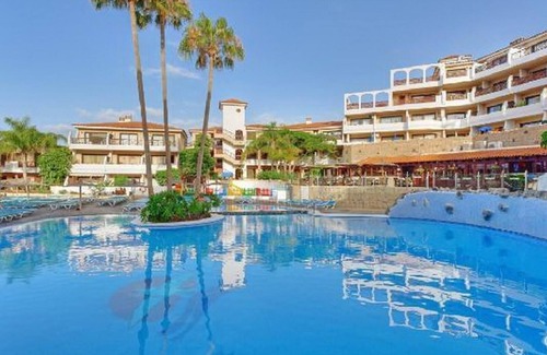 San Miguel de Abona Apartment | Studio 'Golf Del Sur' with Sea View, Shared Pool & Wi-Fi