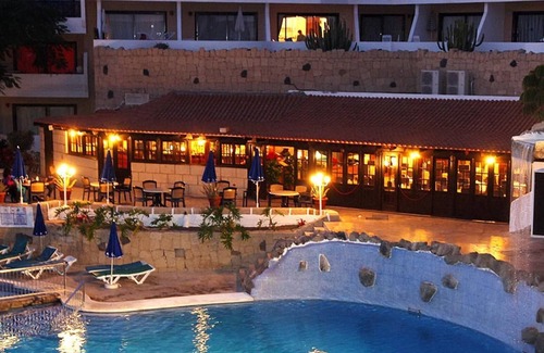 San Miguel de Abona Apartment | Studio 'Golf Del Sur' with Sea View, Shared Pool & Wi-Fi