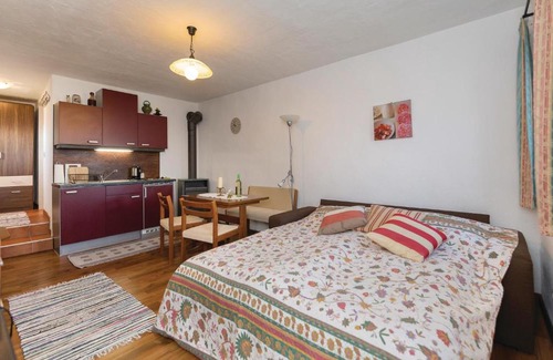 Eberau House | Studio Holiday Home in Eberau