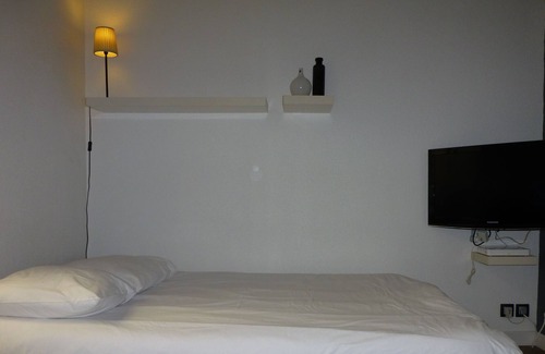 Hotel de Ville - Quinconces Apartment | Studio hyper center Quai Bourgeois