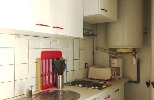 La Rochelle City Centre Apartment | Studio ideally located 2 steps from the old port, in the heart of the historic center