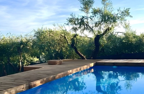 Gorgognano Apartment | Studio 'Il Piccolo Borgo - Con Vista' with Shared Pool, Wi-Fi and Air Conditioning