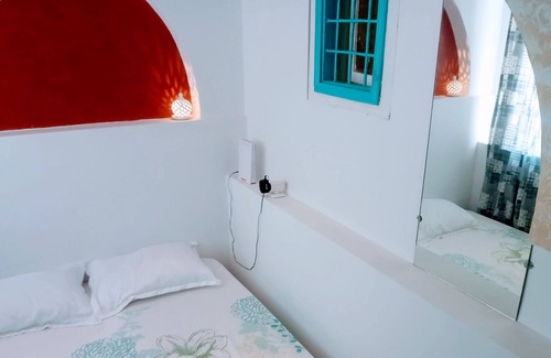 Ennasr Apartment | Studio in Cité Ennasr close to all amenities