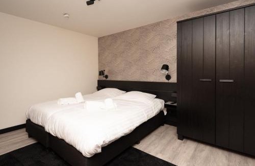 Renesse Apartment | Studio in Domburg near Beach and Nature Reserve