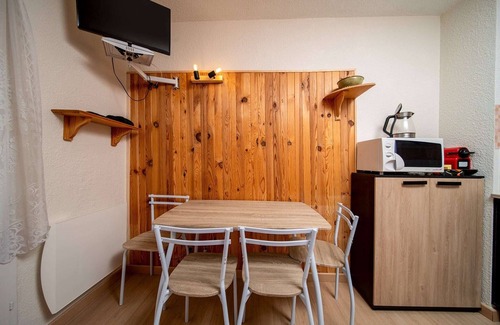 Allos House | Studio in France near Ski Resort & Mountains