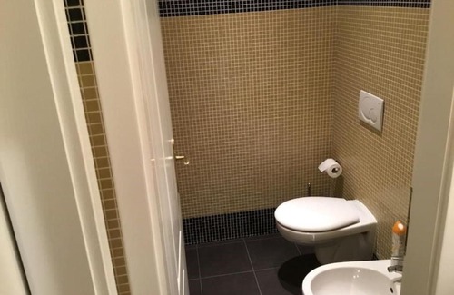 Andel Apartment | Studio in Locals Popular Location near the River by easyBNB