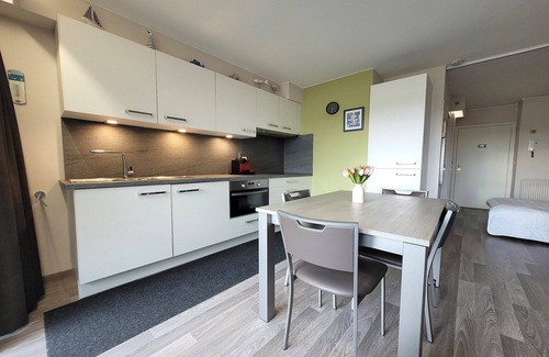 Middelkerke Apartment | Studio in Middelkerke near Sandy Beach
