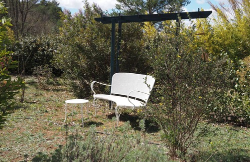 Esparron-de-Verdon Apartment | Studio in the heart of nature, 10 minutes from Lac d'Esparron