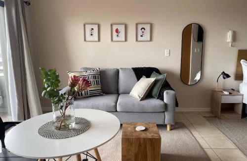 Century City Apartment | Studio in the City