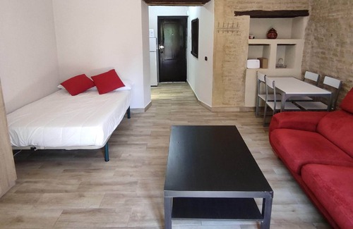 Triana Apartment | Studio in Triana by the river - Kainga Homes