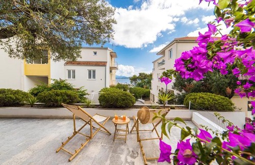 Blato Apartment | Studio in Zivogosce with wonderful sea view enclosed garden and WiFi 50 m from the beach