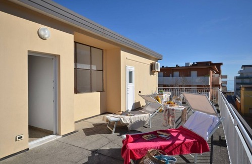 Lignano Sabbiadoro Apartment | Studio just steps from the beach